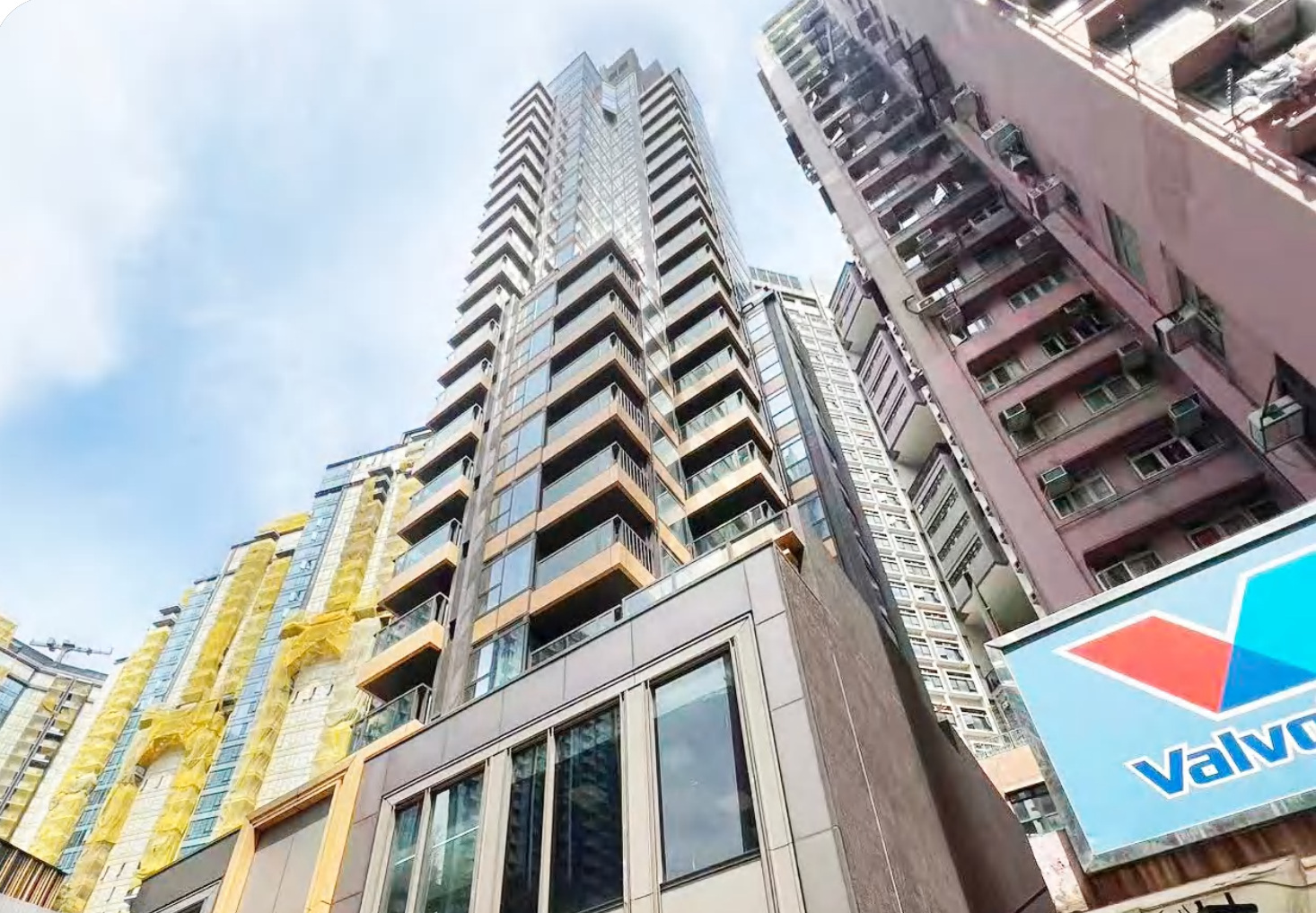Fire-resistant glazed curtain walls